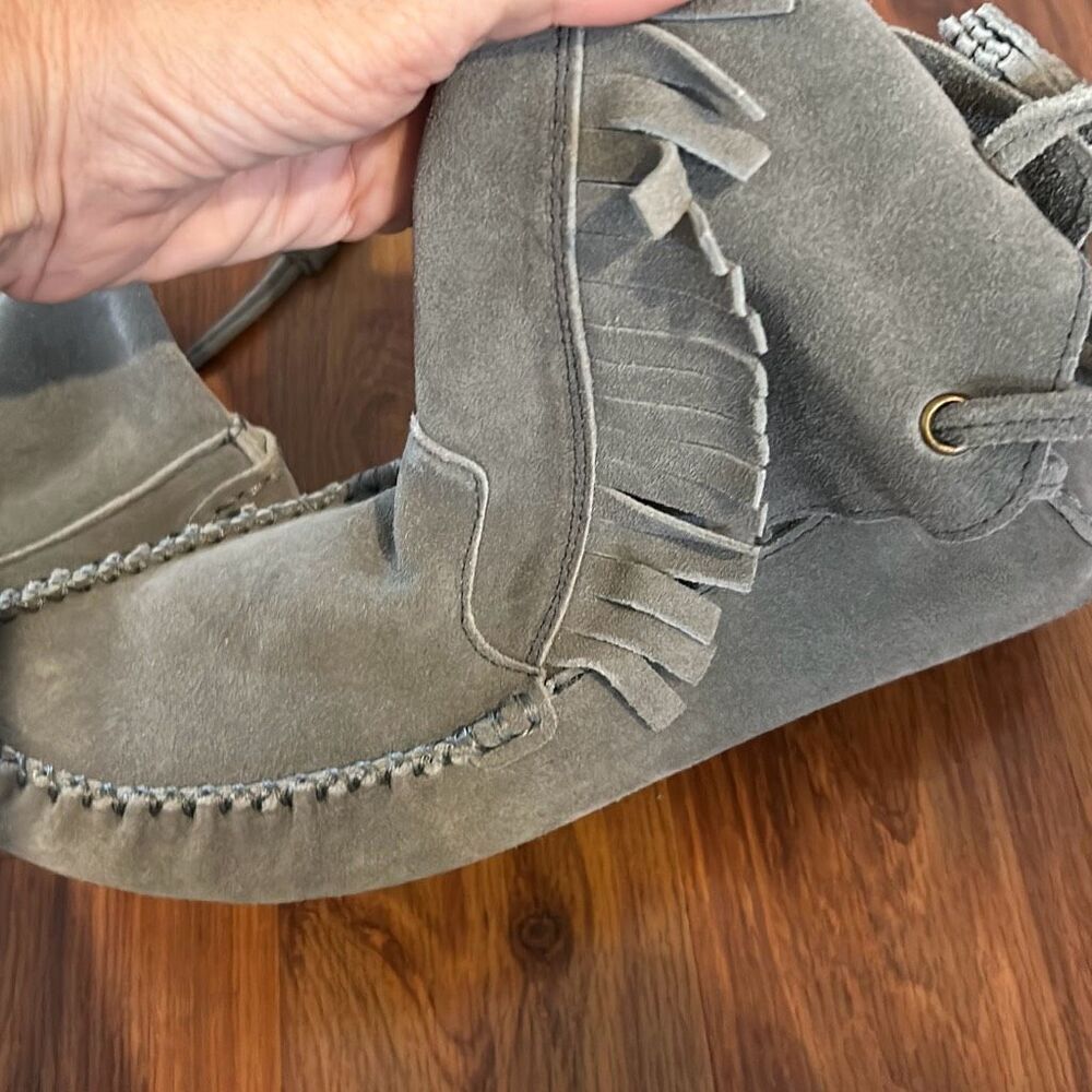 New j.Crew gray suede high top moccasins with fringe size 9 - Picture 5 of 5